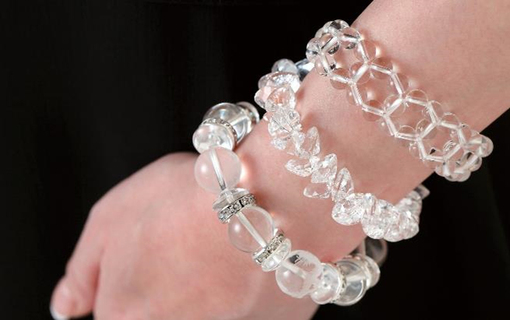 4月の誕生石「クォーツ」「ダイヤモンド」「モルガナイト」