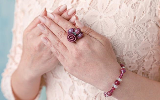 7月の誕生石「ルビー」「カーネリアン」「スフェーン(チタナイト)」